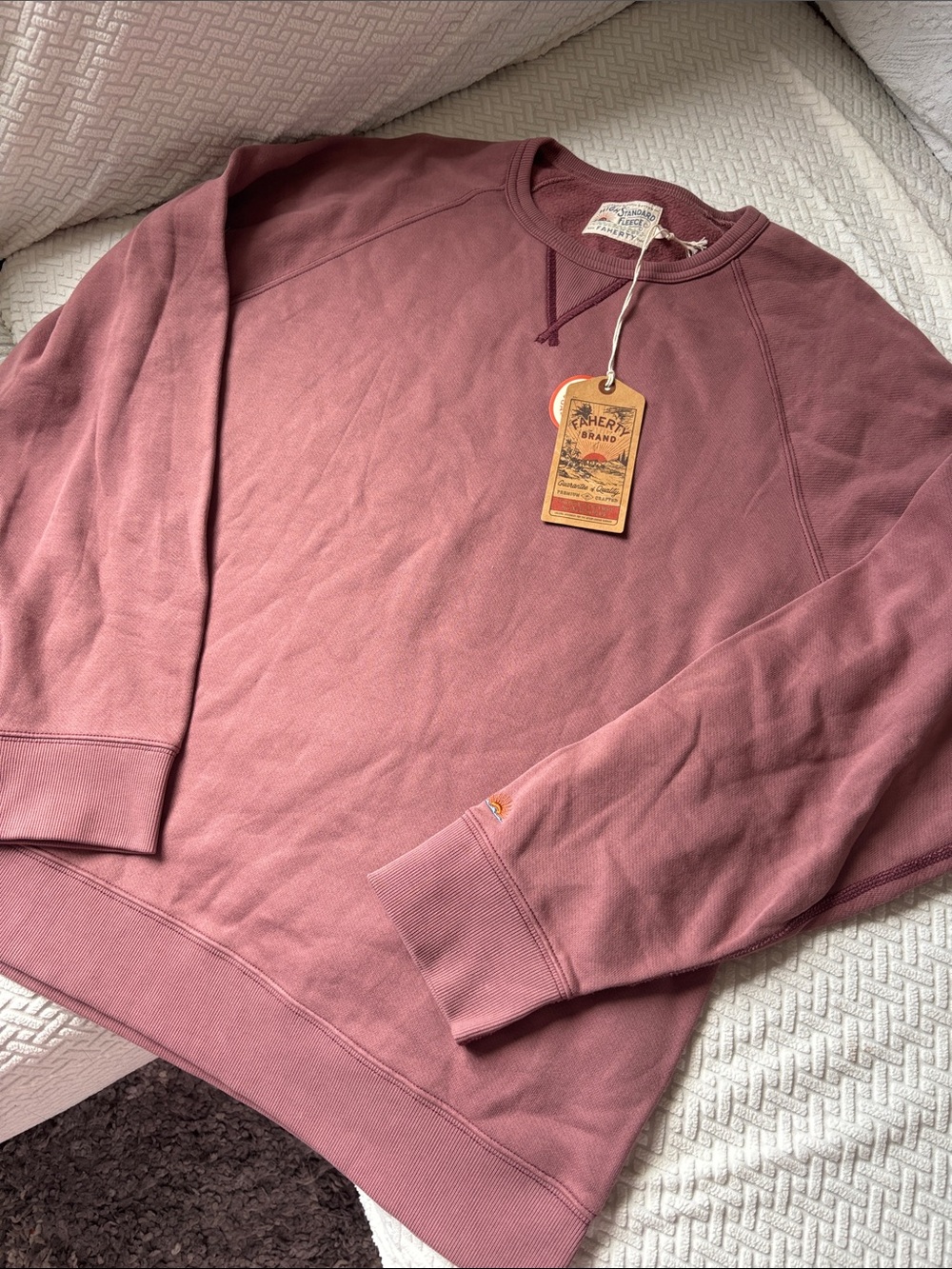 Faherty Men's Dusty Mauve Crewneck Sweatshirt, new with tags - Picture 2 of 7